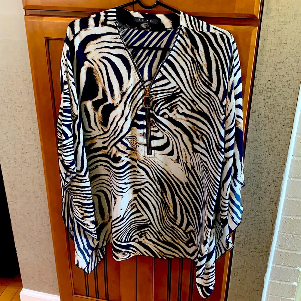Suzy Shier size small tiger print in navy white and tan